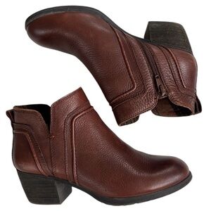 EUC Rockport Leather Ankle Boots Brown Size 7